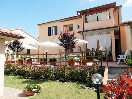 Il Giardino Bed & Breakfast Riotorto Exterior photo